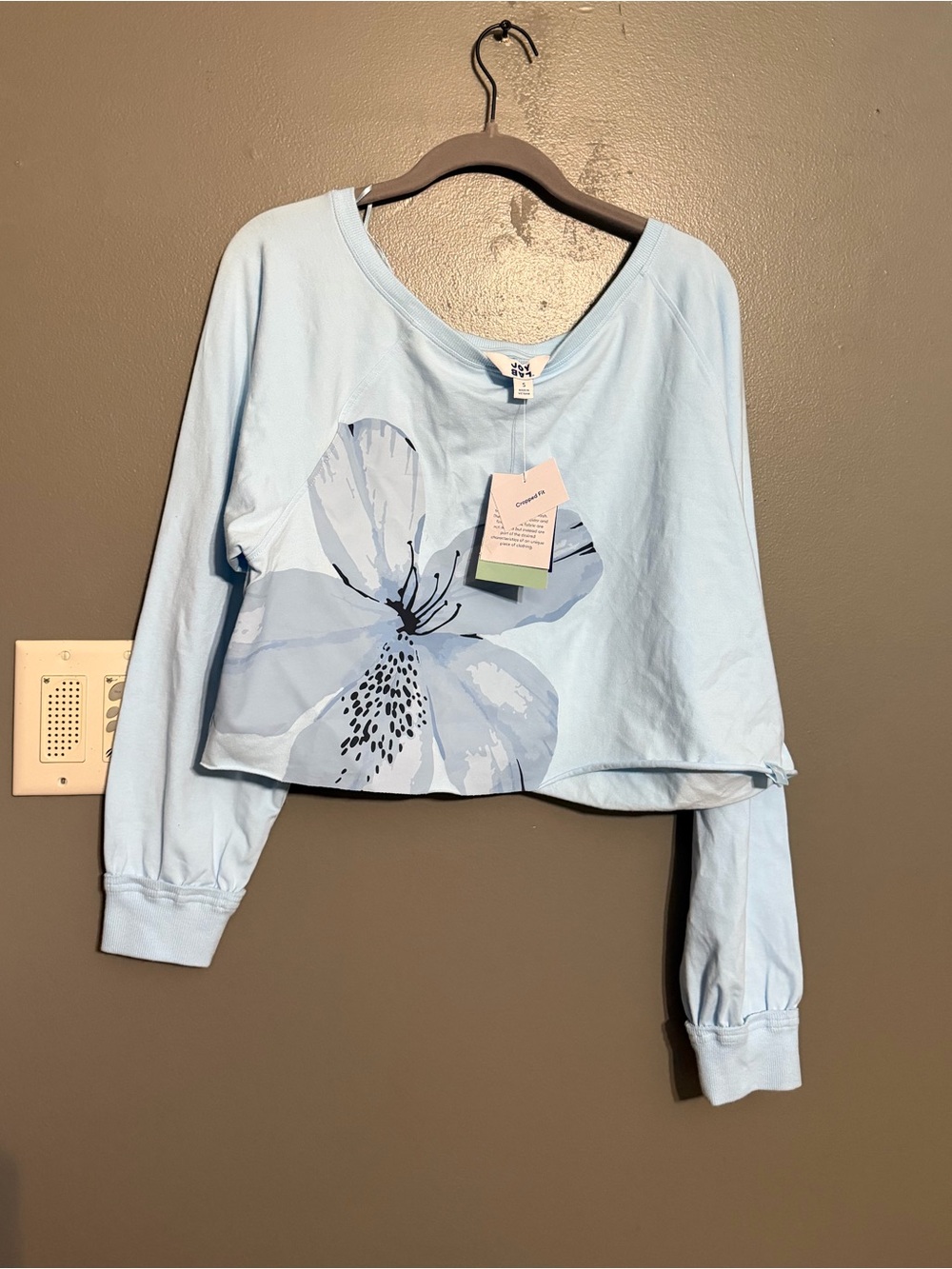 NWT JoyLab Blue Floral Cropped Long-Sleeve Top - Size S